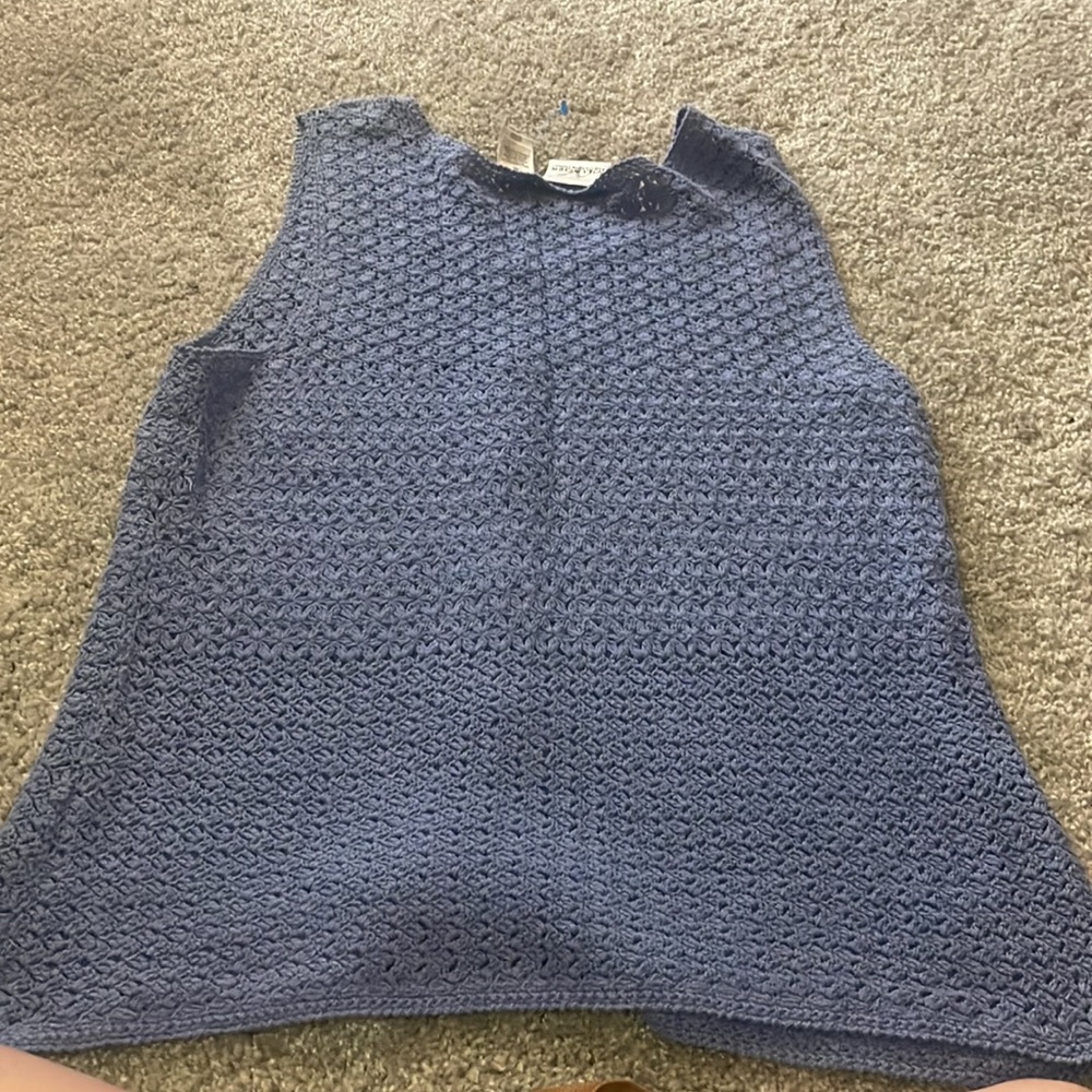 Major sale $24 was $33 Claiborne vintage crochet light blue vest size M - Picture 8 of 8